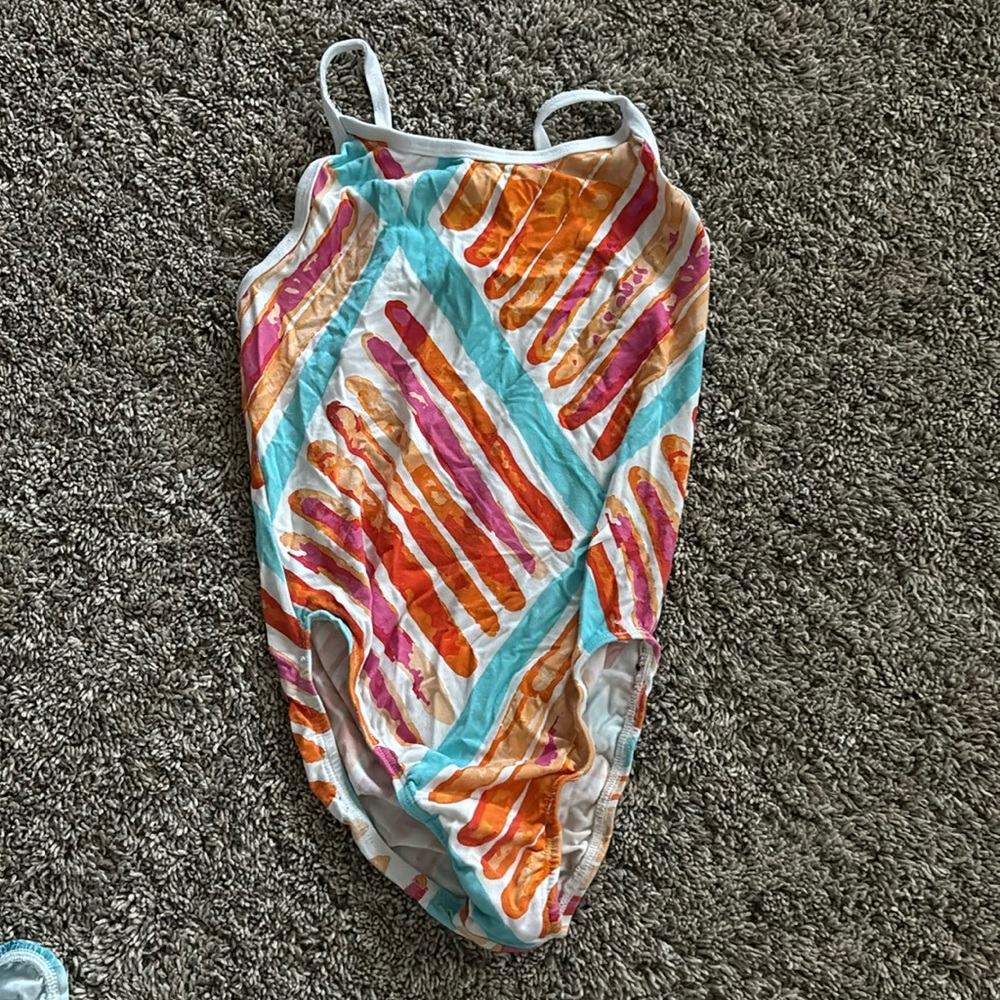 Salute Leotard Child Large